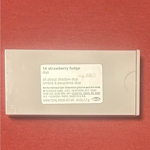 CLINIQUE Strawberry Fudge All About Shadow Duo (14) - Picture 3 of 3